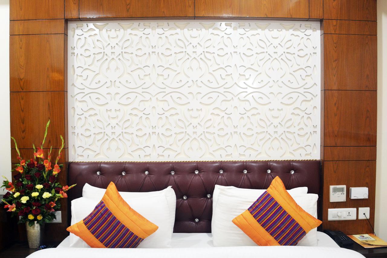Trinity Corporate Udyog Vihar Hotel Gurgaon Exterior photo